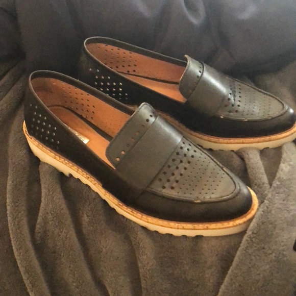 halogen shoes loafers